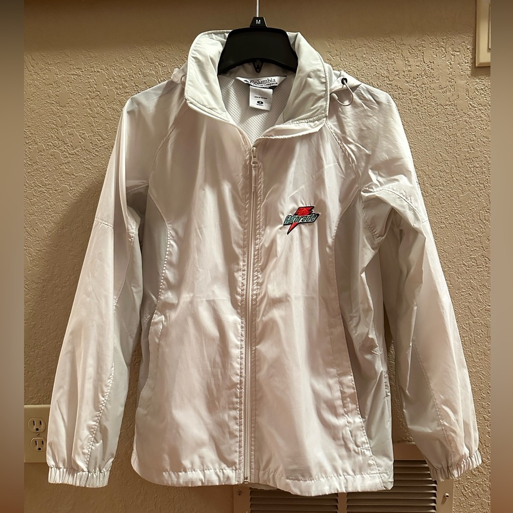 Vintage Gatorade branded Columbia Windbreaker